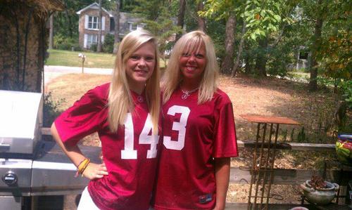 I have 4 awesome kids, love Alabama Football(#13 RTR),LA Lakers,playing at the beach, and Stone Temple Pilots!!!
