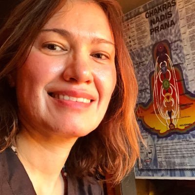 erushkita's profile picture. ✍🏼 Graphic Designer & Holistic Therapist ☯️ Holistic Word 🌎🌍🌏