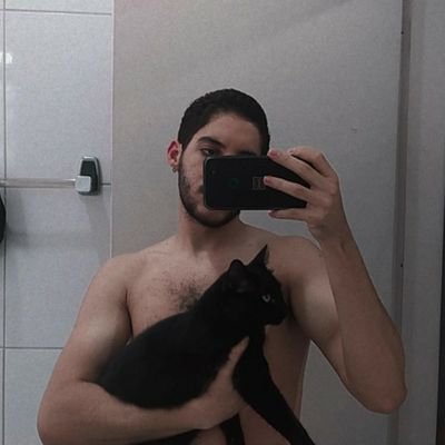 Gabis240903's profile picture. Amante da natureza
Artista
Exótico