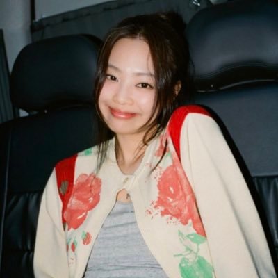 brick905's profile picture. 妮粉互关