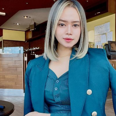 Serial entrepreneur and decision-maker with a passion for beauty, fashion, and food. Owner of multiple ventures skincare line, and clothing design🚫PORN