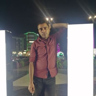 ماضيك يشبه بالألم ذكرياتي،والحين نفس الحظ والجرح والفال،طبايعك طبق الاصل من صفاتي،أهم شي الصدق فيني ولا زال.
دبلوم النظم الكهربائية والأجهزة الدقيقة في الطيران