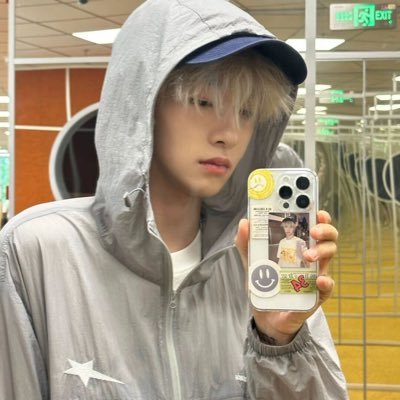 1586118317Z's profile picture. 龙子湖 S