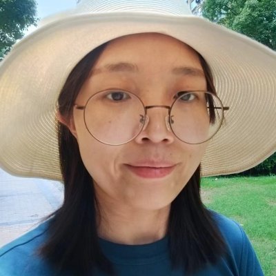 LilyLee64356314's profile picture. 