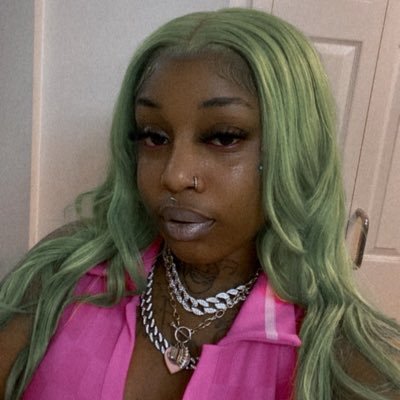 L Y C I 🩷 Profile