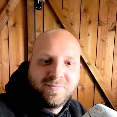 _MattLThomas_'s profile picture. @OfficialShots | @LFC