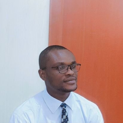 Open minded prolific writer. Health and Academic Enthusiast______
#MUFC..
