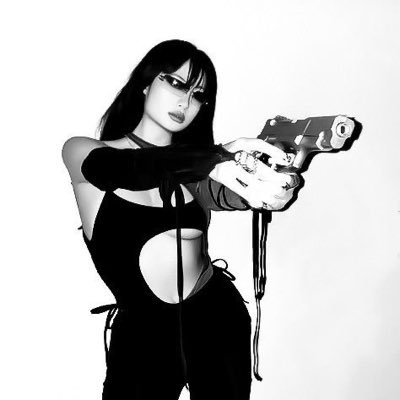 tsukkidou's profile picture. 