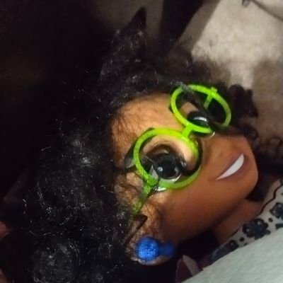 Yshadevyne's profile picture. 