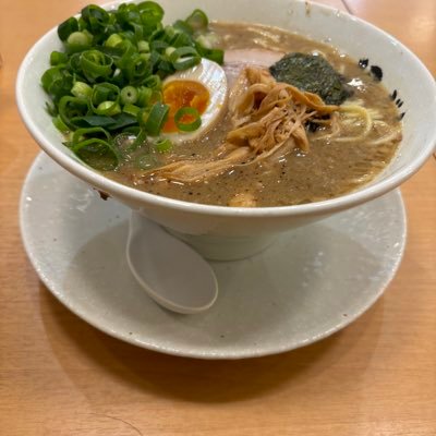 いじめてください 女子の足で果てたい  女性に負けたい