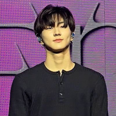 tewaise_'s profile picture. 