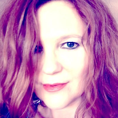 portal5_melanie's profile picture. “Life is a spell so exquisite that everything conspires to break it”  🌹🍃💫