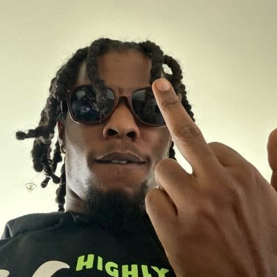 iamart2x's profile picture. 