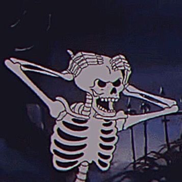 Italian aspiring writer drafting a YA Cyberpunk and a YA historical fantasy