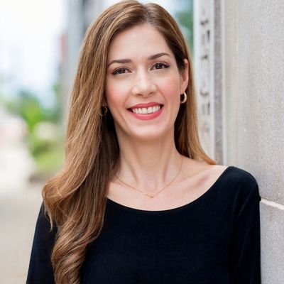 Educator, Researcher, Mentor |
Director @ILLINOISMed| Bioengineer @BIOENGatIL | Global Collaborator @IGIAtIllinois @bmesdiversity (she/ela) 🇧🇷 🇺🇸 #MedEd