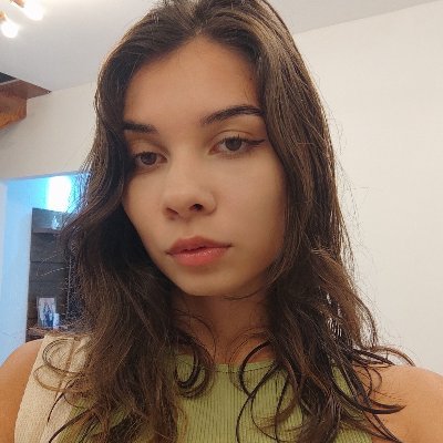 bióloga e mestranda em ciências ambientais e conservação (UFRJ) / meu escritório é na mata e monitoro uns bichos legais por aí 🦝🐦