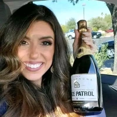 DanielleLi37281's profile picture. Spoke Women For PCH (Publisher House Cleaning)