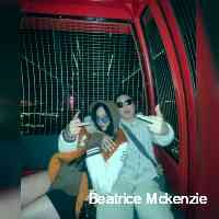 beatricecken_z's profile picture. painter • set designer • brooklyn