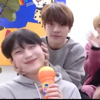 omochitonu's profile picture. ENGENE 🦊