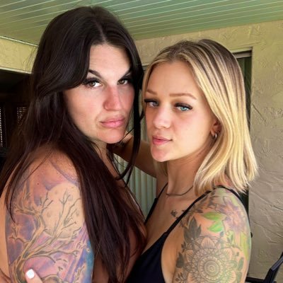 Qizil qalpoqcha pornosi (ruscha tarjimasi)