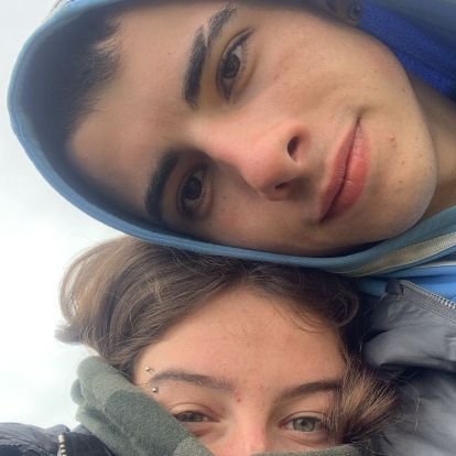 aaronn24k's profile picture. avellanedaa.
san loreeee