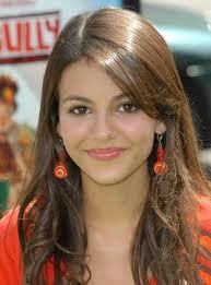 This is a new @VictoriaJustice's fc. Follow me if you are a #Victorian, I follow all back! She's our princess.....