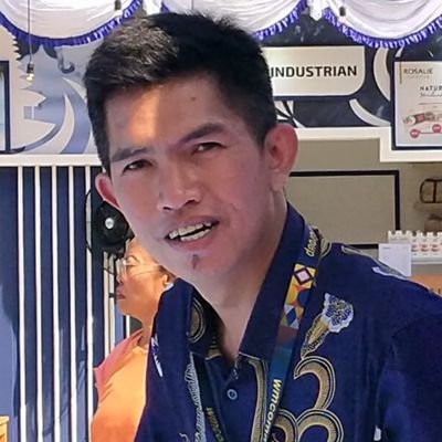 Blogger | Backpacker | Freelance writer | Volunteer 📷✏Abadikan dan Tuliskan setiap momennya, karena setiap perjalanan akan menciptakan sejarah yang indah.