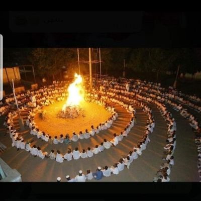ان مررت بصفحتى يوما ادعو لى ان اكون بخير وانت كذلك🌹
اتابع الجميع ..الاراء المختلفة كسوق ام دفسو ..النور والضلام لا يجتمعان .حساب ٢
