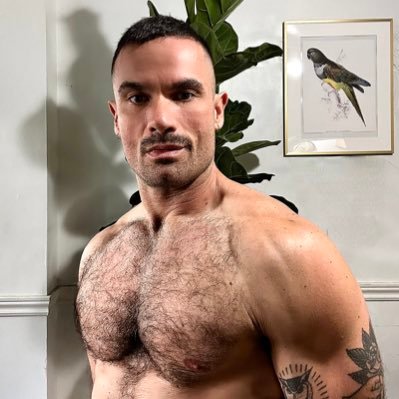 🔞, hairy zero manscaping gay nudist, into CrossFit, creating content. and always keen to collaborate || OF JFF RFC https://t.co/Waqprf4VKi