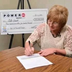I’m Julie leach the Michigan power ball winner of $310,500,000 am giving out $50,000 to my first 5k followers