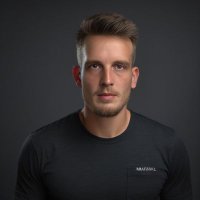 STEVEN.RT (@steven_rt44) 's Twitter Profile