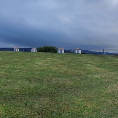 Ljkhgx's profile picture. 大色篮子外加股票之神，骗子别尼玛私聊我，谢谢