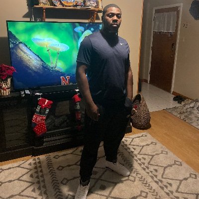 JahHustle15's profile picture. 