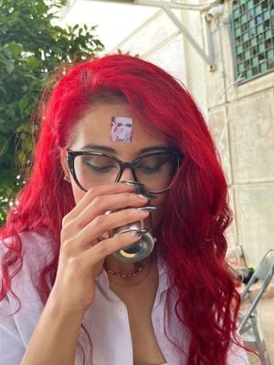 queeenbitch's profile picture. بیبی دی بابی دی بو