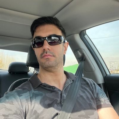 shahaberis's profile picture. 
