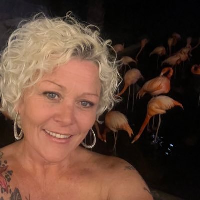 sagumom25's profile picture. Hugs n happiness