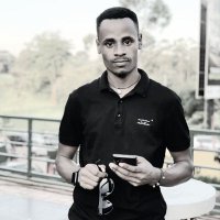 THE Warm GUY 🇺🇬🇺🇬 🌟💫 (@babigumira45) Twitter profile photo