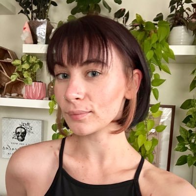 She/Her | @TheSims YouTuber | @YouTube Partner | Cozy @Twitch Streamer | Unironically Likes Nickelback | Biz: castinjade@gmail.com | ATX |