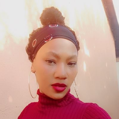 GOD OVER EVERYTHING❤️▫️Busines Marketer▫️Aspiring Writer▫️Humanity is life.▫️No Instagram😉