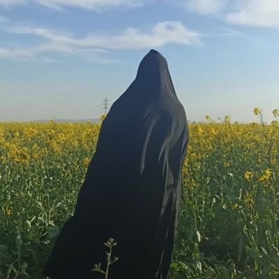 کارشناسی علوم قرآنی، مامان دو تا دختر گل 🧕👧🏻