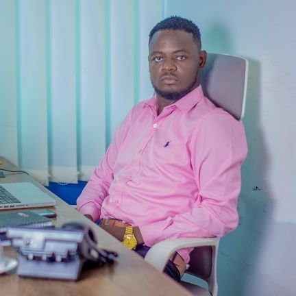 Software engineer | iT Guru | iT project manager | Graphic Designer | #simplePerson
