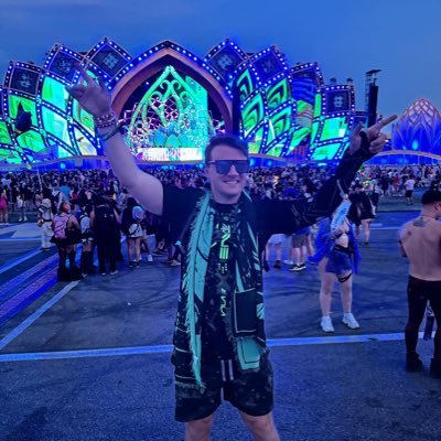 bcramer15's profile picture. I have no idea what I’m doing 🤷🏻‍♂️