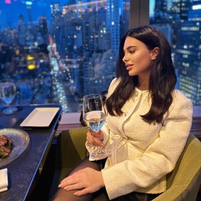 European woman from Romania. I like to travel. Life is not just about work, but about enjoying the journey as much as possible. love my daughter