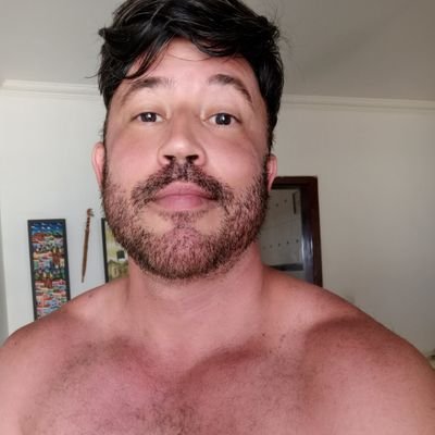 Posso ser capturado com um olhar, mas nenhuma força me obriga a ficar.
Quem sou? https://t.co/jFVZxkpy1p