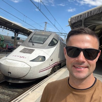 Passionate designer of safe, connected cities for all. Happiest riding buses, bikes, and trains. Moving to https://t.co/ZPgPj4wX01