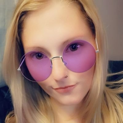 Pretty easy going person, like going out and doing things inside. Love to sing and dance, hairstyling is a huge passion of mine. Lover of tattoos!!