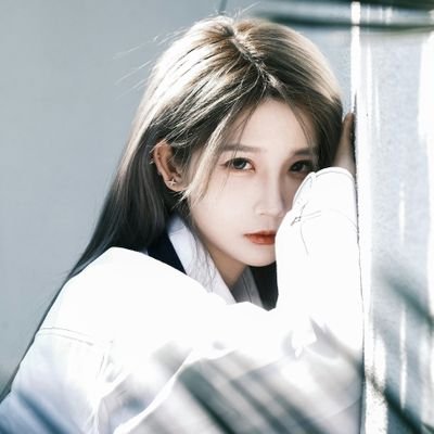 xiaofei_48's profile picture. was @xiaofei48 | 刘力菲💚