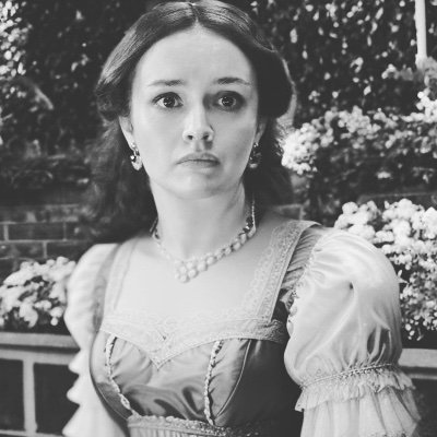 Eleanor Brandon the daughter to Charles Brandon , Mary Tudor cousin to Queen Mary of Scots , Queen Elizabeth of England ,
#literateRP #3rdperson #Descriptive