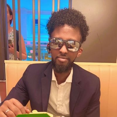 somaali professional journalist over five years experience analysis and reporter with newspaper and radio