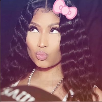 swissbarbiee's profile picture. 🖤☔️ | fan account